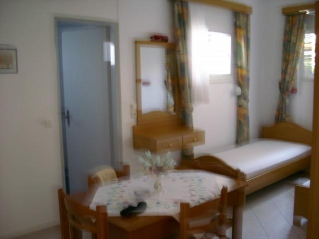 Xenos Apartments Keratokambos Bagian luar foto