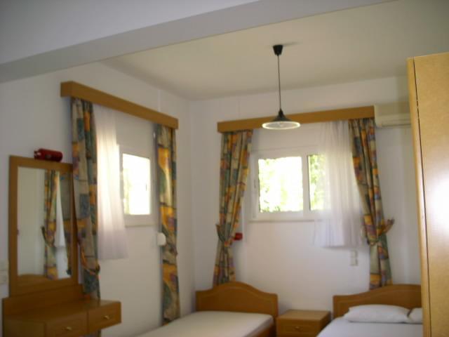 Xenos Apartments Keratokambos Bagian luar foto