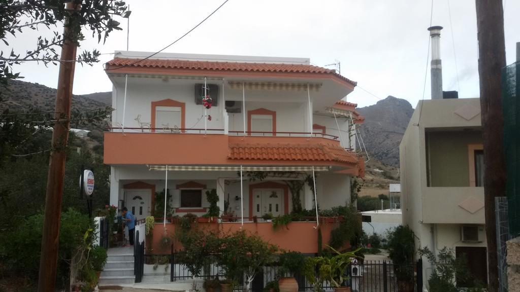 Xenos Apartments Keratokambos Bagian luar foto